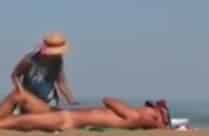 Handjob am Strand