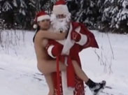 Die Nackte und der Weihnachtsmann